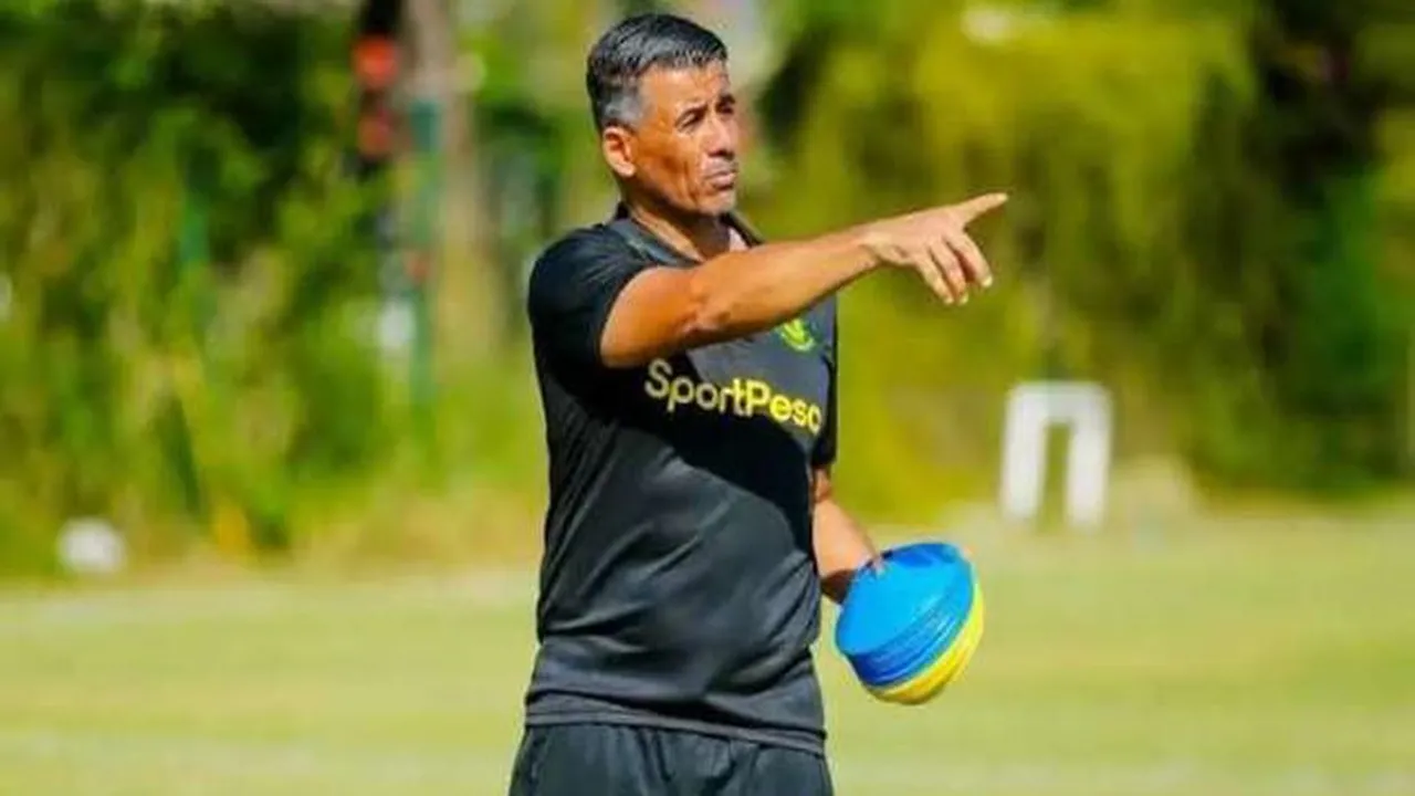 مدرب الإسماعيلي يحدد أسباب التحديات الحالية ويكشف عن أفضل ثنائي في مصر